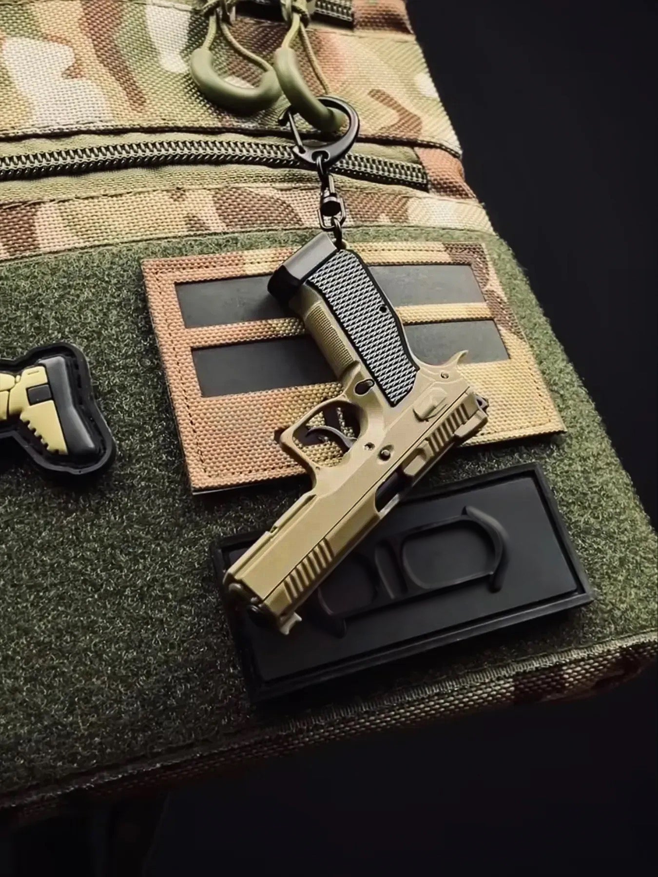 BL keychain gallery - Shadow Keychain - 4