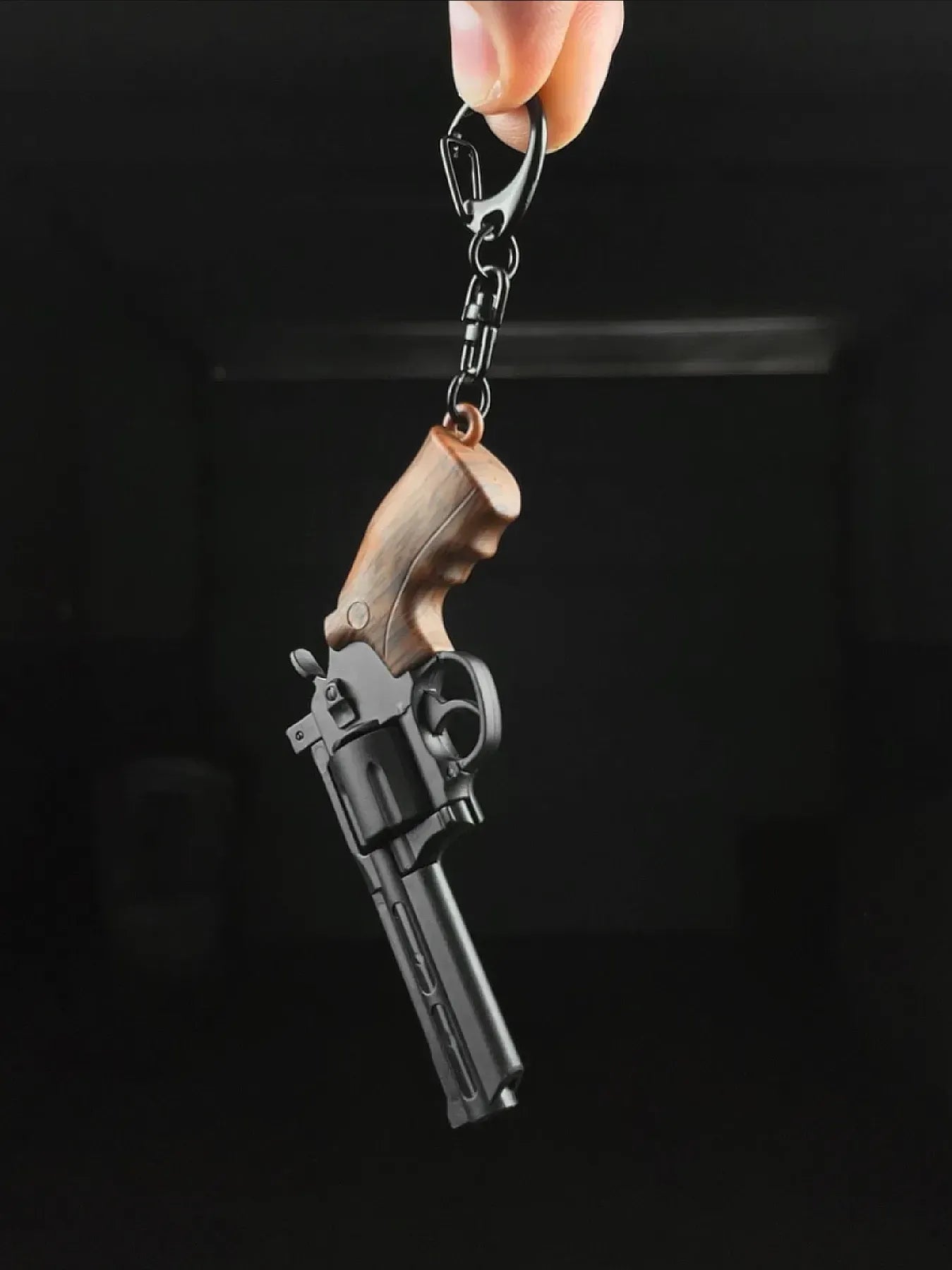 BL keychain gallery - Revolver Keychain - 1
