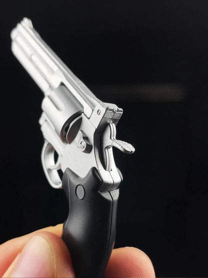 BL keychain gallery - Revolver Keychain - 3