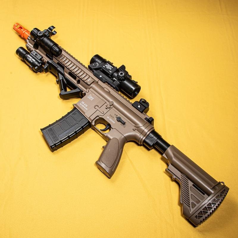 Hailstorm M4 Gel Blaster, sand colourway with scope and folding stock