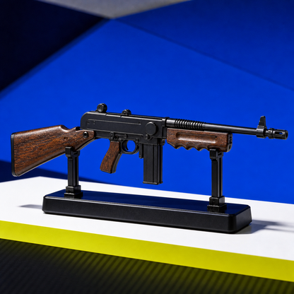 Retro Commando Display Model 1:3 non-firing collector display model detail